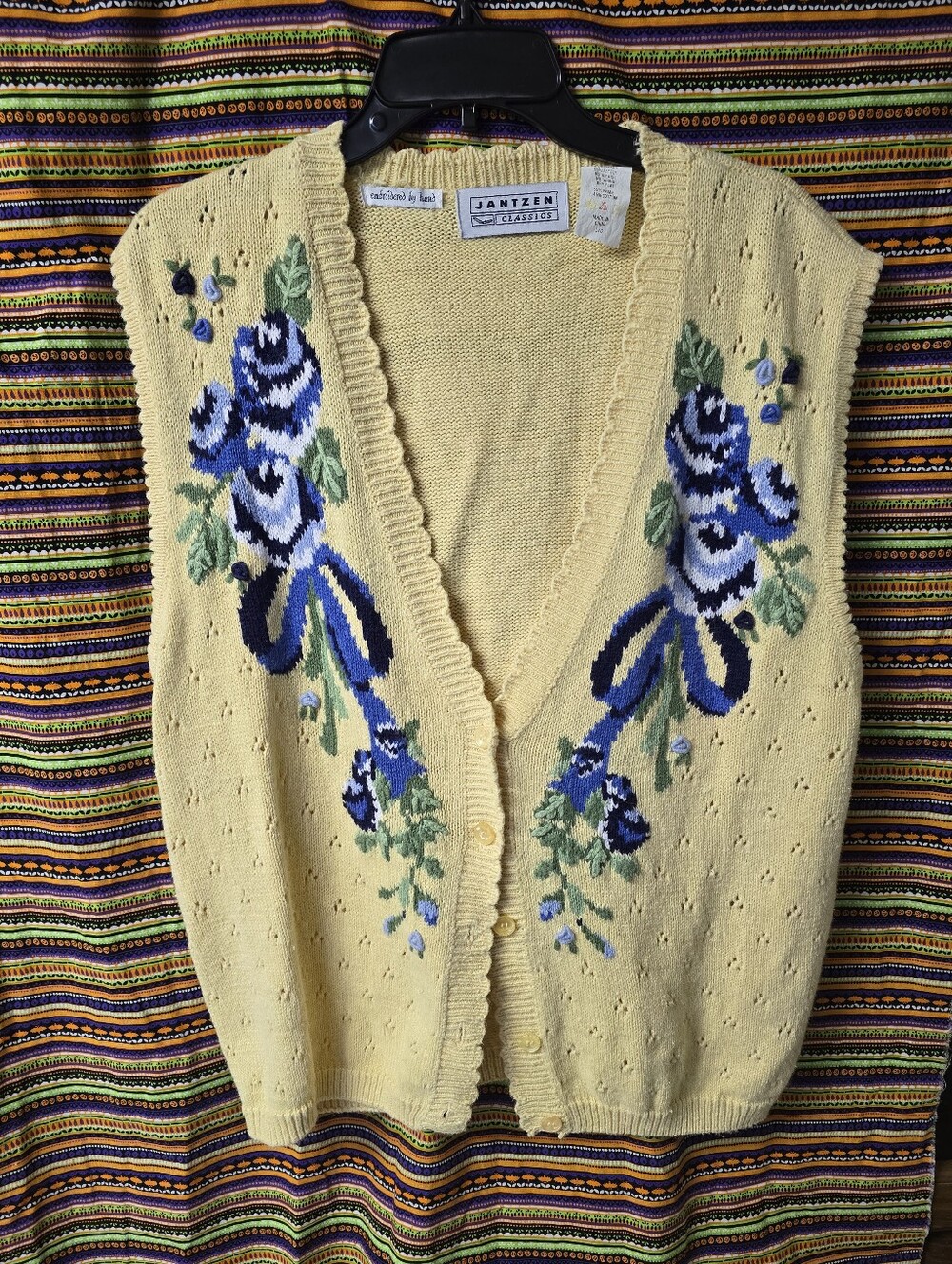 Vintage Jantzen Classic Yellow Knit V-Neck Cardigan Vest Button Up Blue Floral